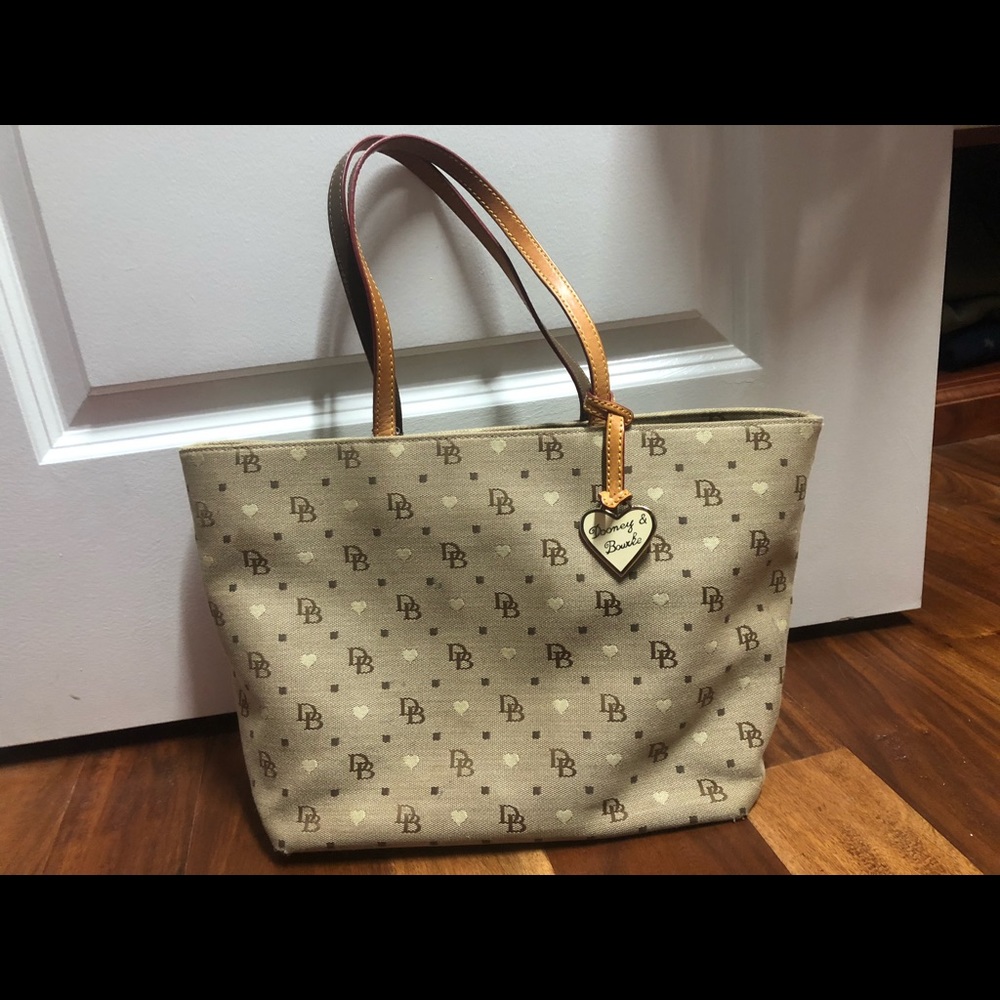 Dooney & Bourke tote